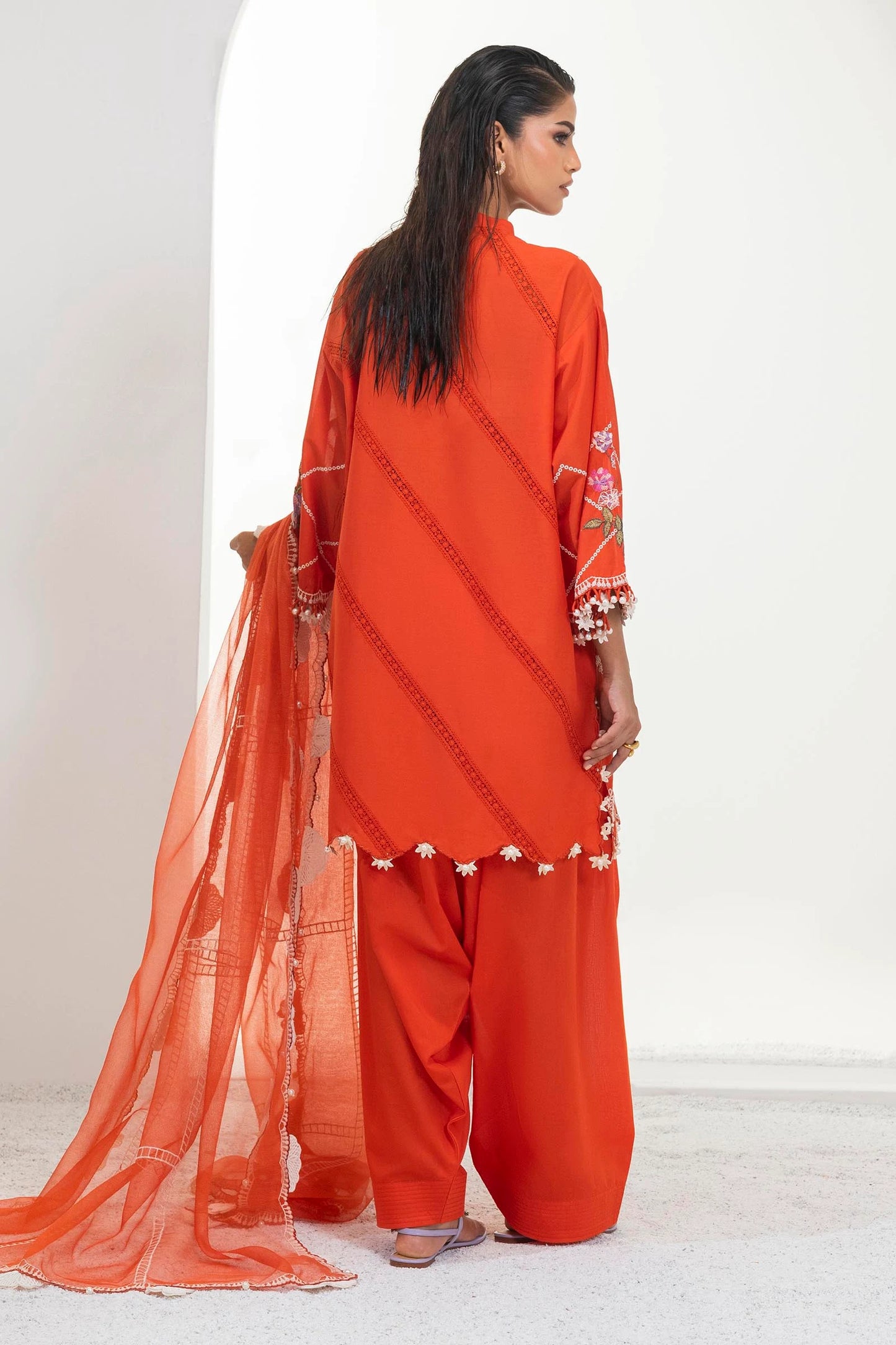 M252-019B-CT | Sana Safinaz | Muzlin Lawn 2025
