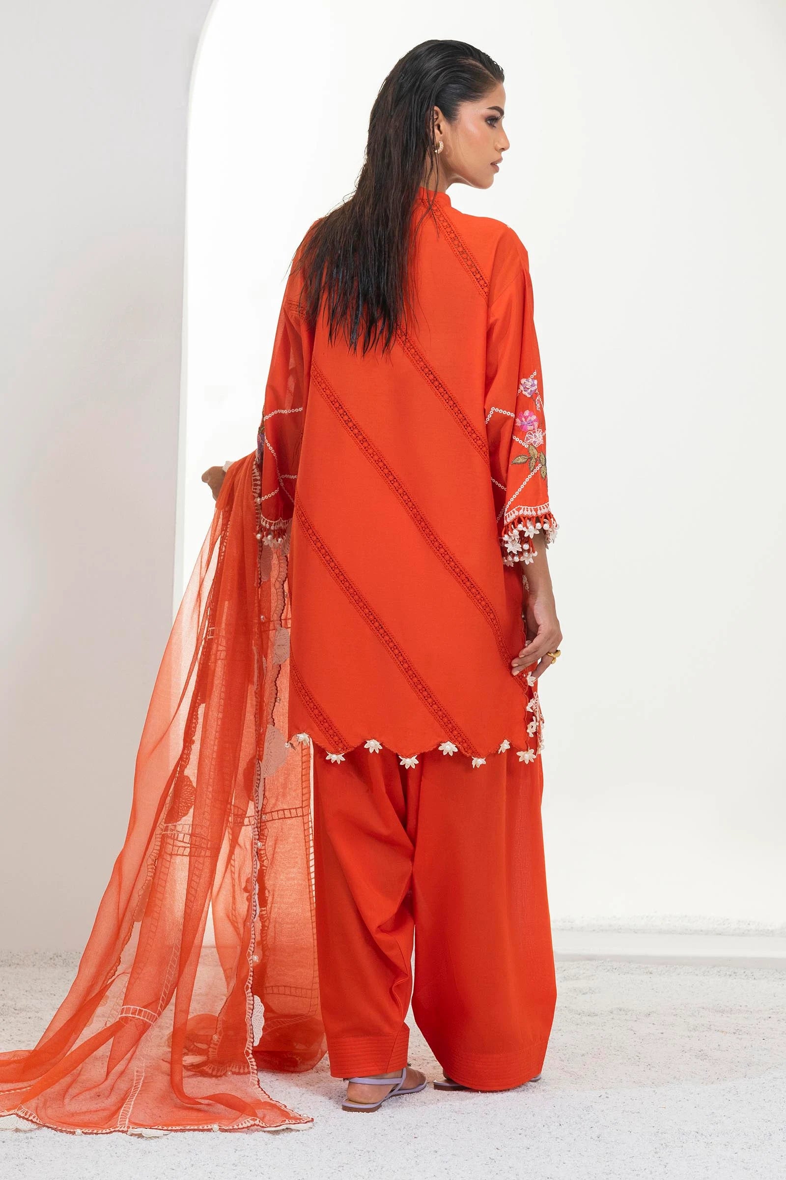 M252-019B-CT | Sana Safinaz | Muzlin Lawn 2025