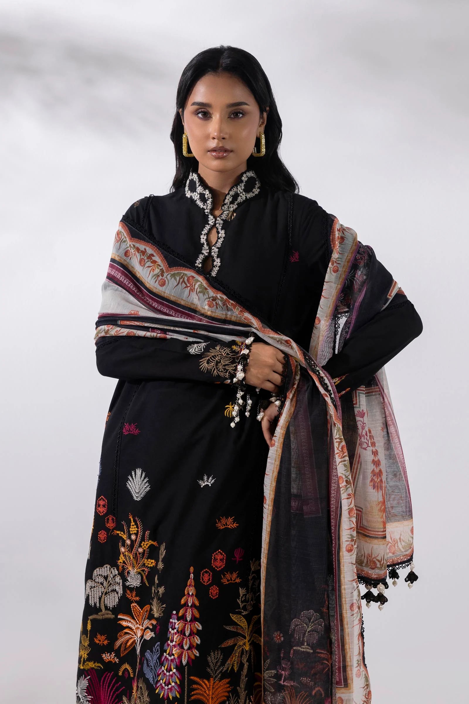 M252-020A-CV | Sana Safinaz | Muzlin Lawn 2025