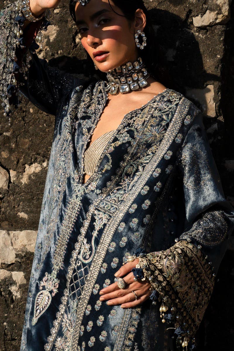 V231-005-CP | Sana Safinaz | winter luxury collection 2023