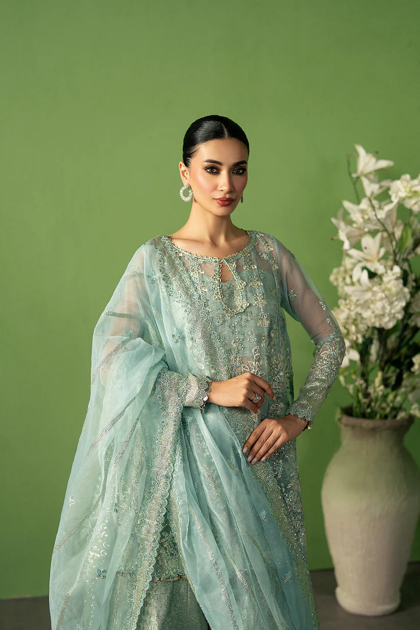Zarbaaf | Ayzel By Afrozeh | Pehli Nazar Formals 2025