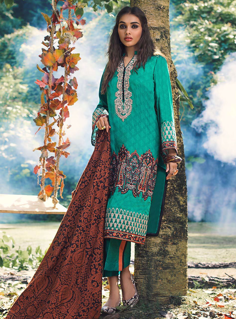 Cedar Haze (Zainab Chottani Luxury Shawl Collection)