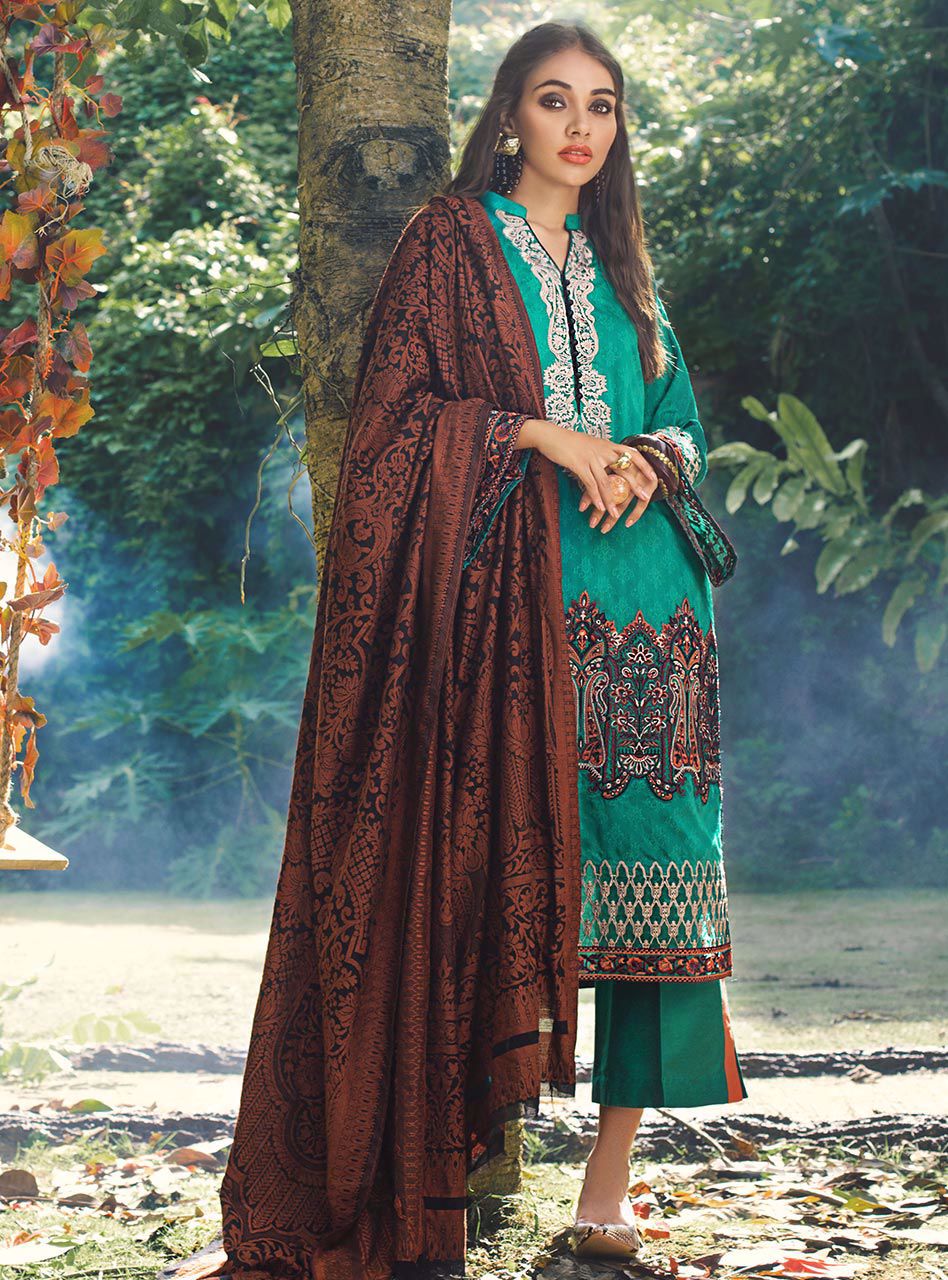 Cedar Haze (Zainab Chottani Luxury Shawl Collection)