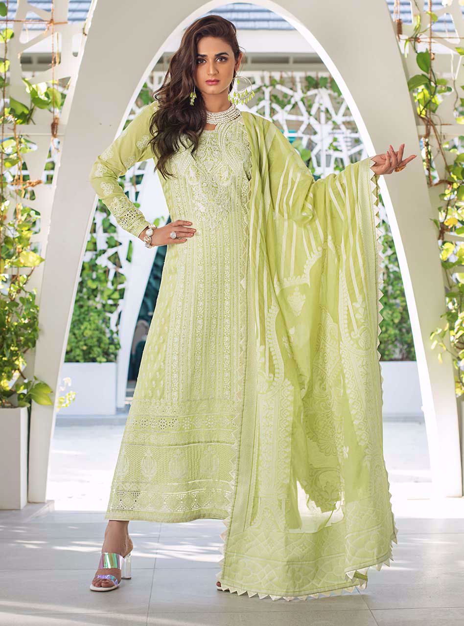 Dewy Floret B | Zainab Chottani | Luxury Lawn/Chikankari'20