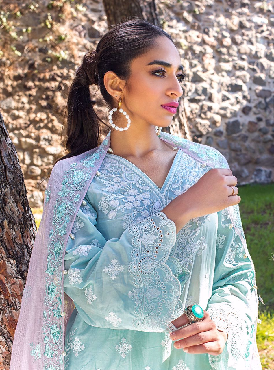 Melten - 3B | Zainab Chottani | Luxury Chikankari Collection 2021
