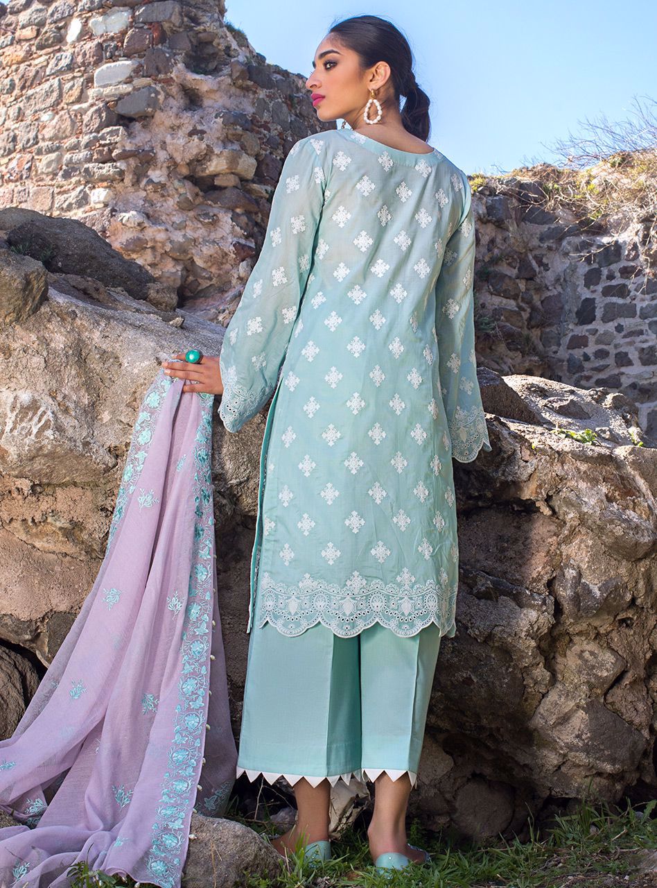 Melten - 3B | Zainab Chottani | Luxury Chikankari Collection 2021