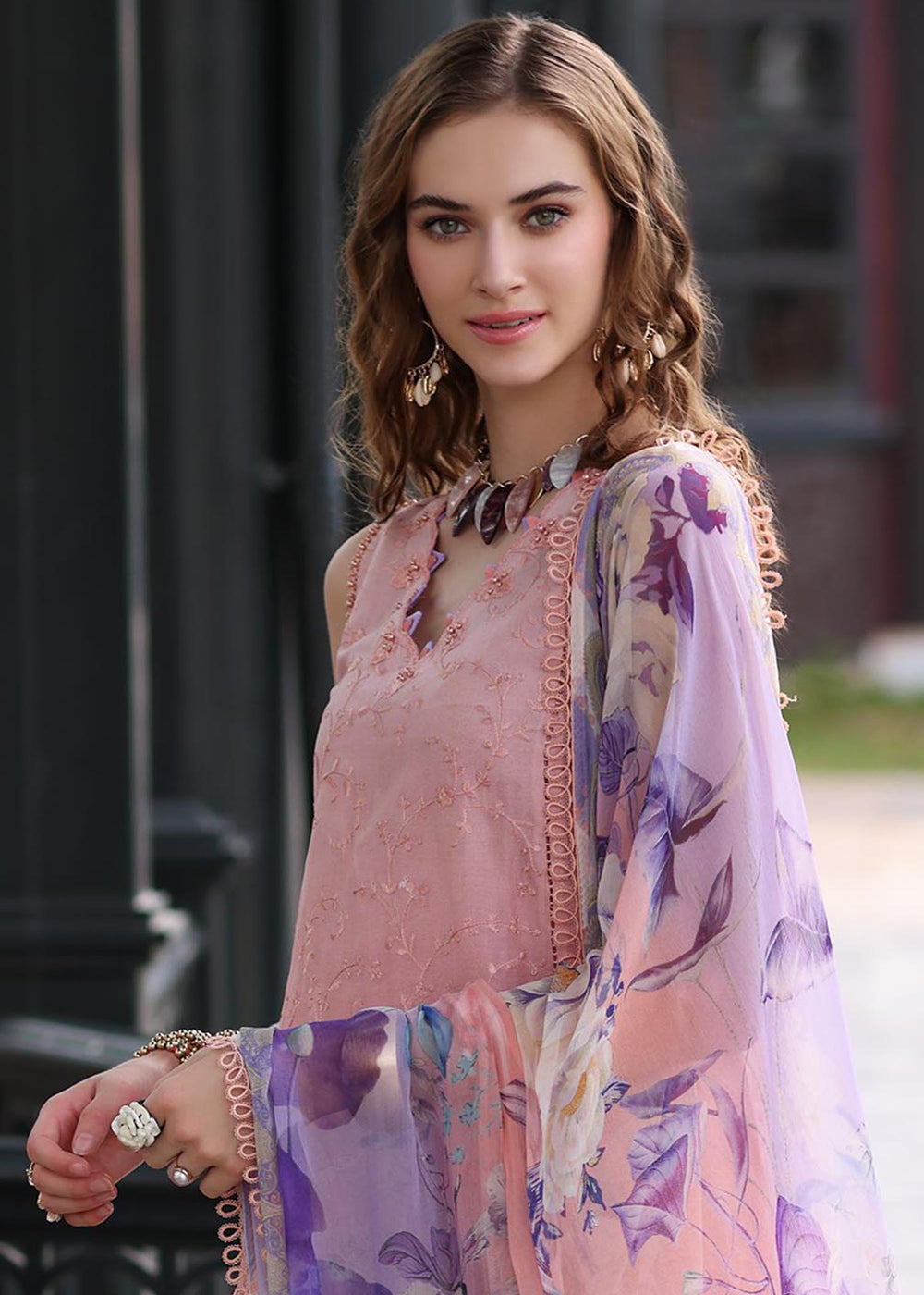 D1B | Noor | Luxe Printkari Lawn 2023