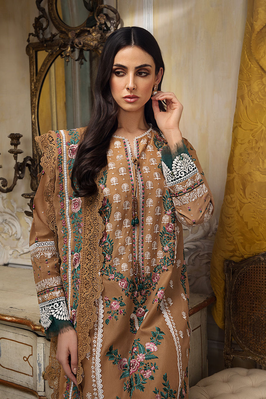 3B | Sobia Nazir | Luxury Lawn 2023