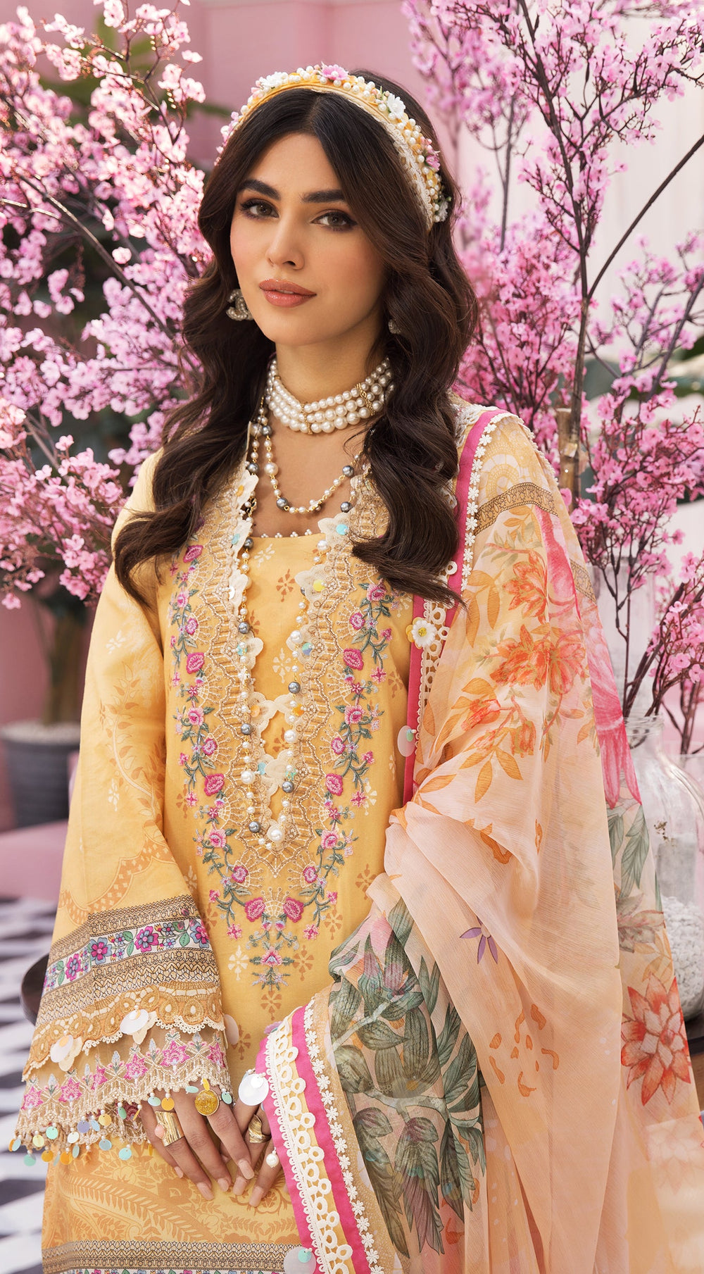 Aryanna (VL22-04) | Anaya | Viva Lawn Collection 2022