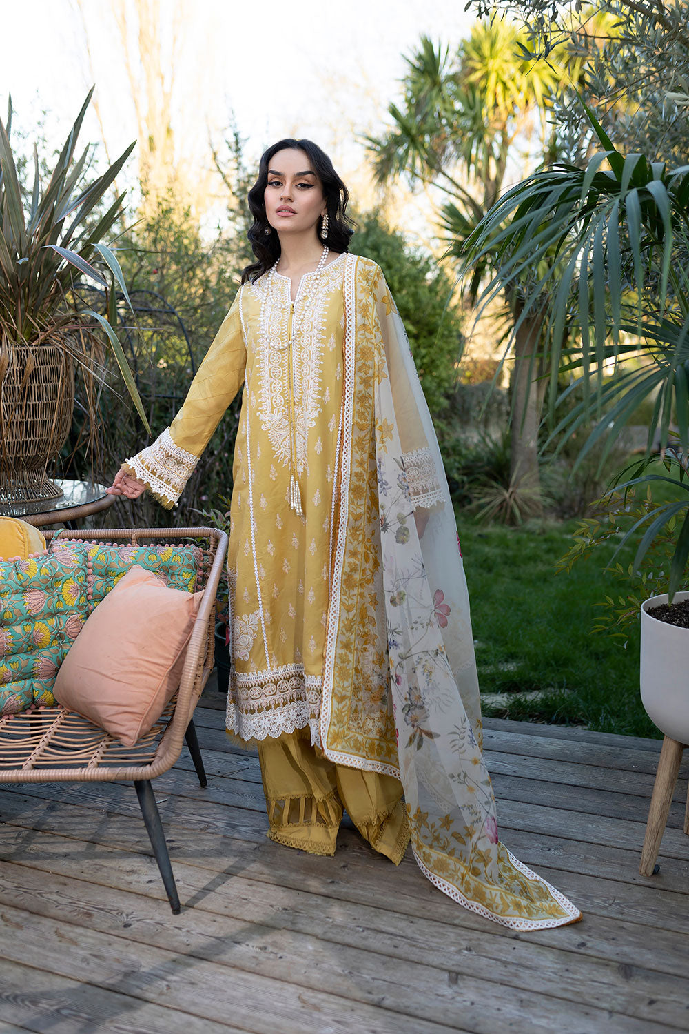 10B | Sobia Nazir | Vital Lawn Collection 2023
