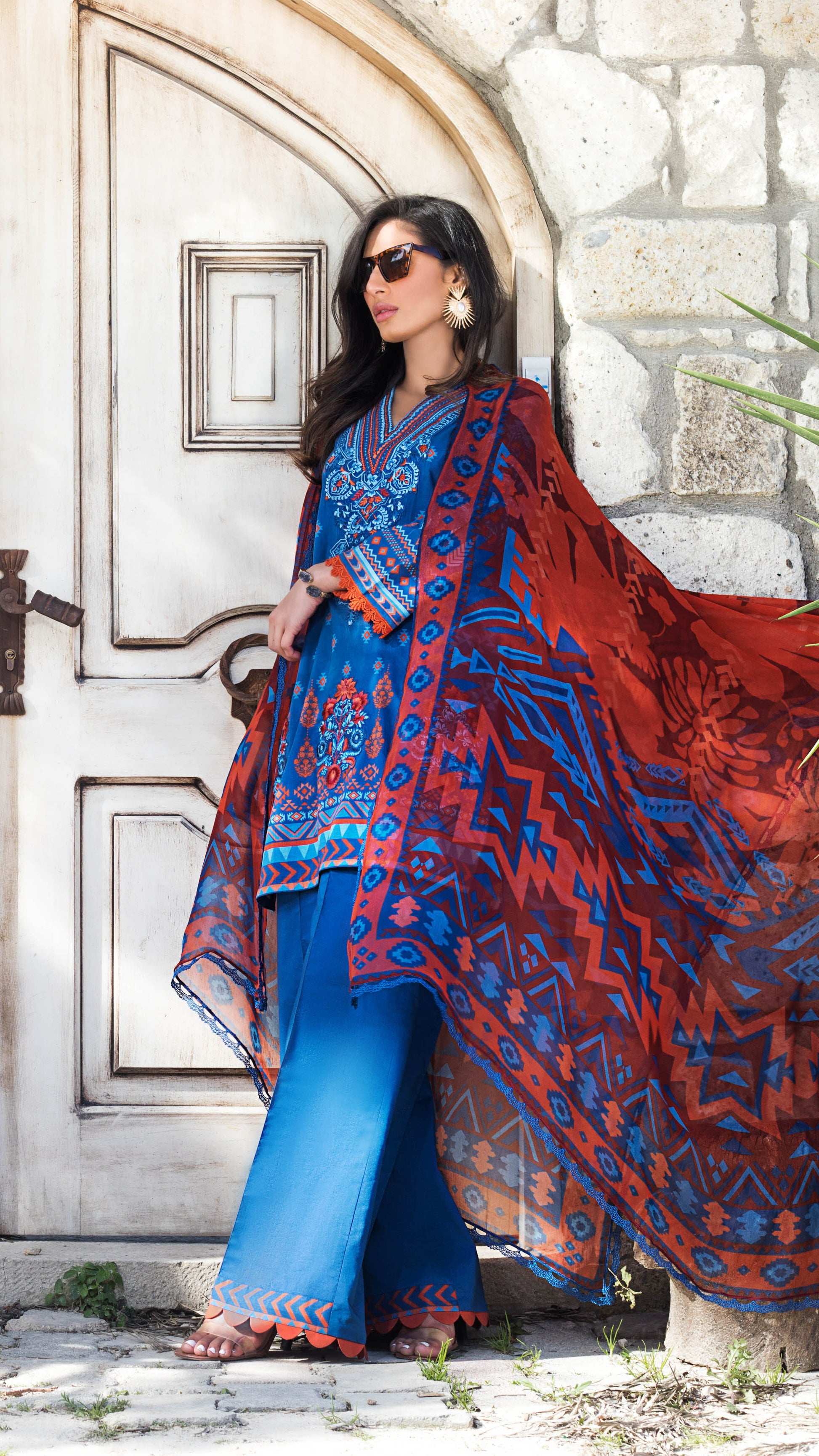 Rusted Glam B | Zainab Chottani  | Tahra Lawn 2021