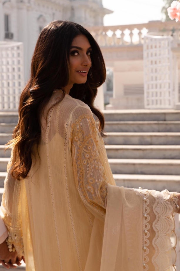 10B | Sana Safinaz | Luxury Lawn 2022