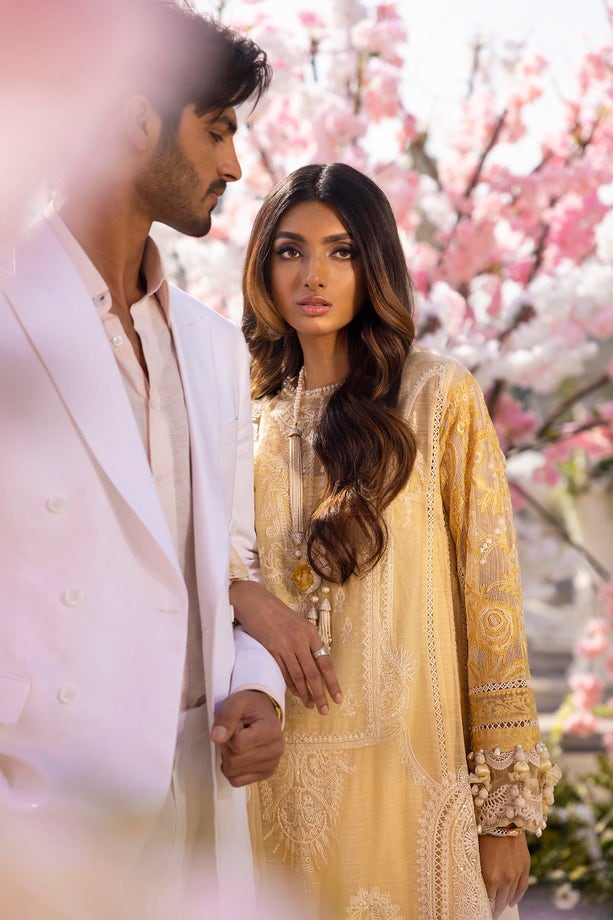 10B | Sana Safinaz | Luxury Lawn 2022