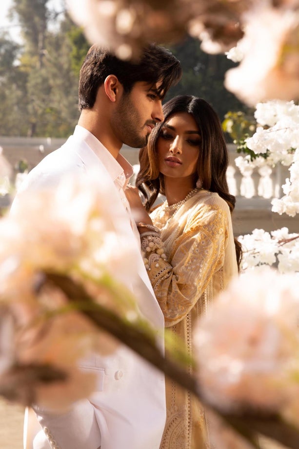 10B | Sana Safinaz | Luxury Lawn 2022