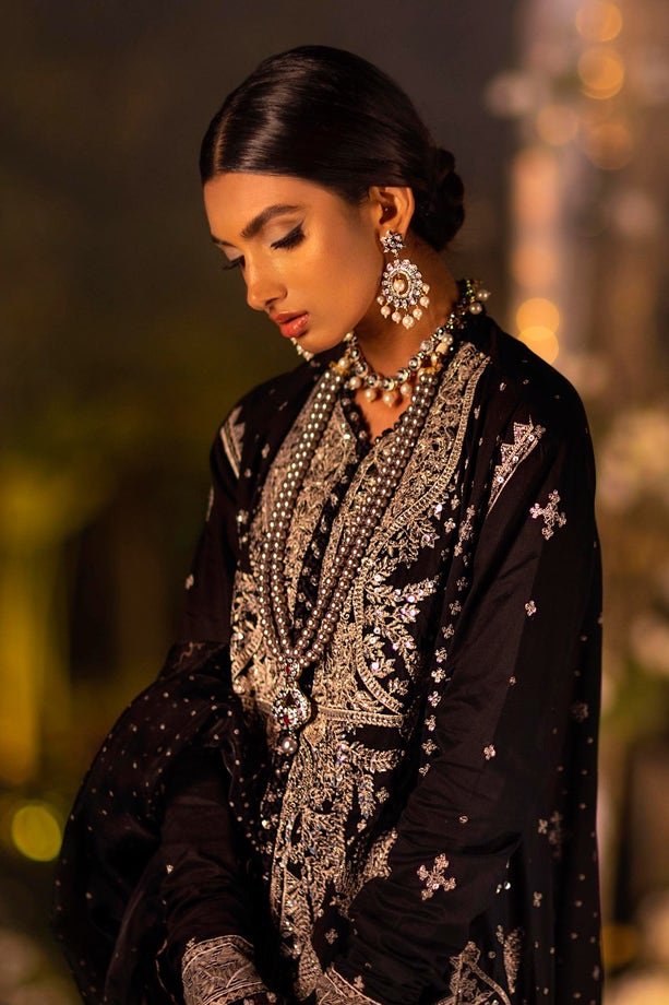 13A | Sana Safinaz | Luxury Lawn 2022