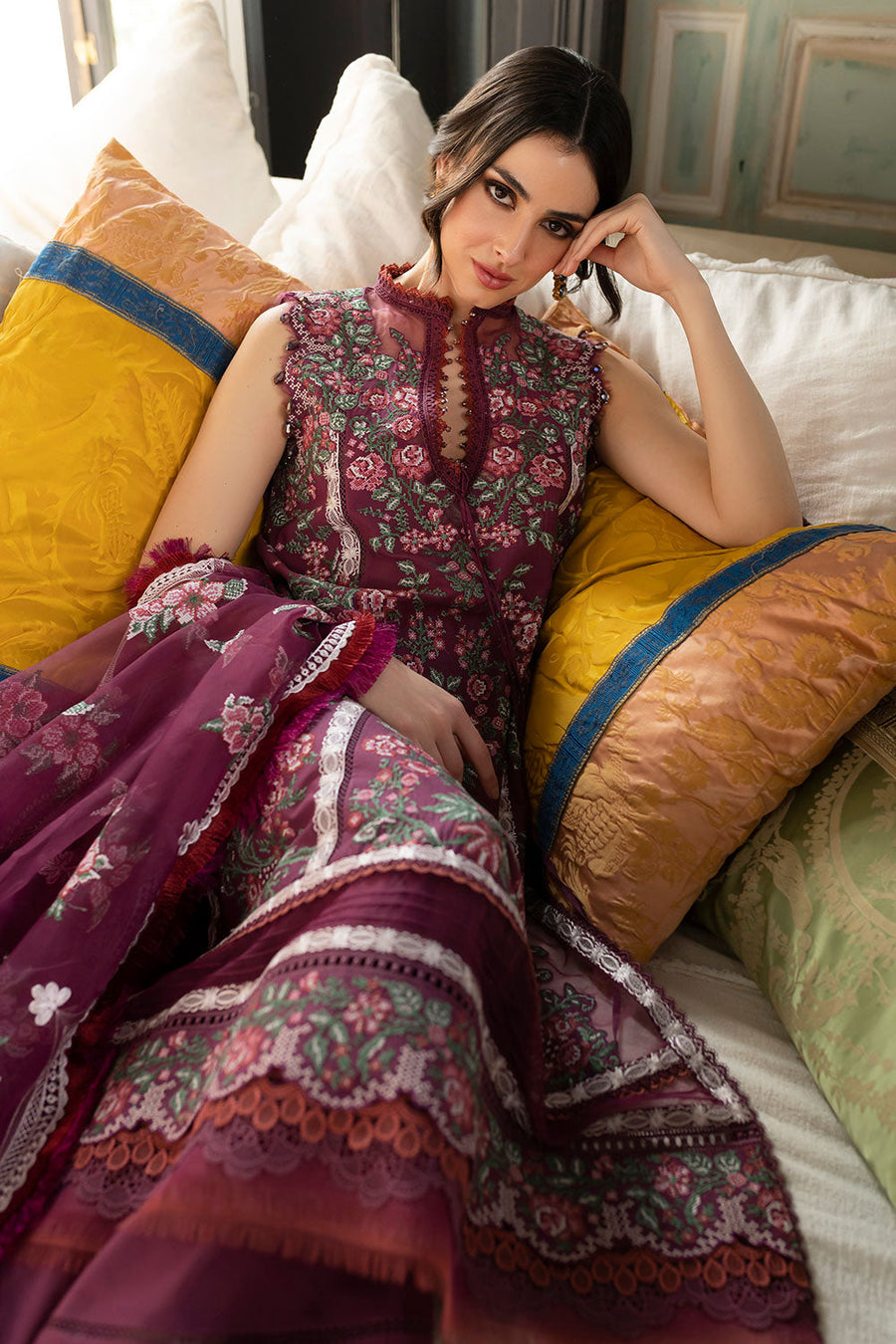 14B | Sobia Nazir | Luxury Lawn 2023