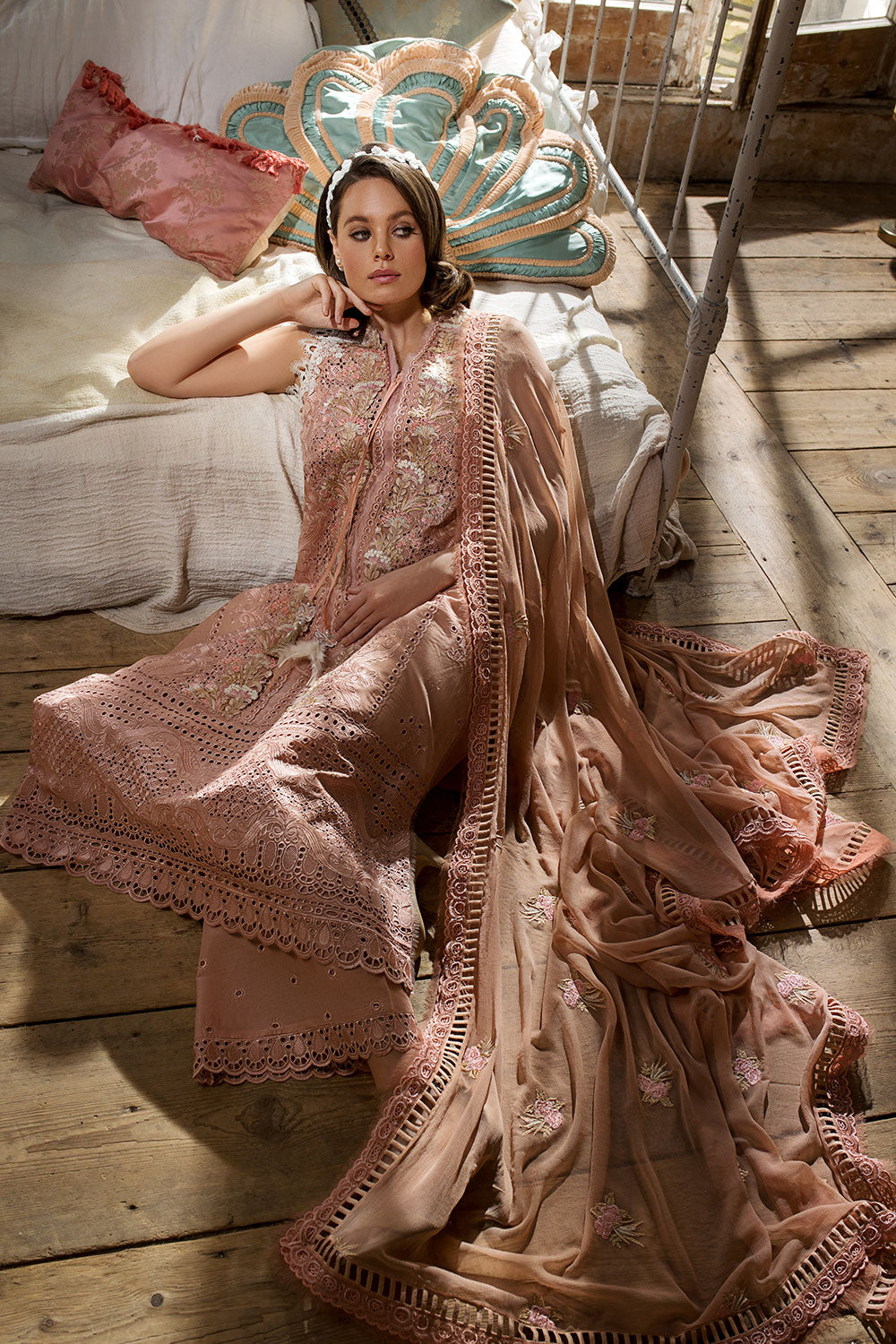15B | Sobia Nazir | Luxury Lawn 2023
