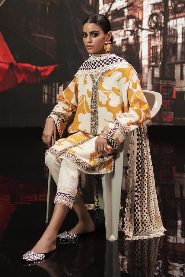 1A | Sana Safinaz | Mahay Winter Collection 2022