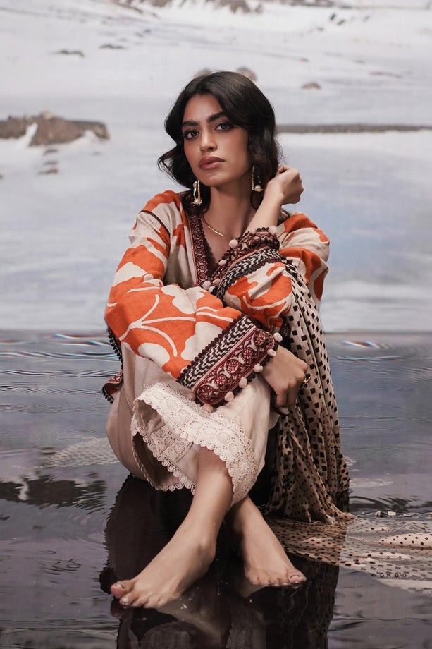 1B | Sana Safinaz | Mahay Winter Collection 2022