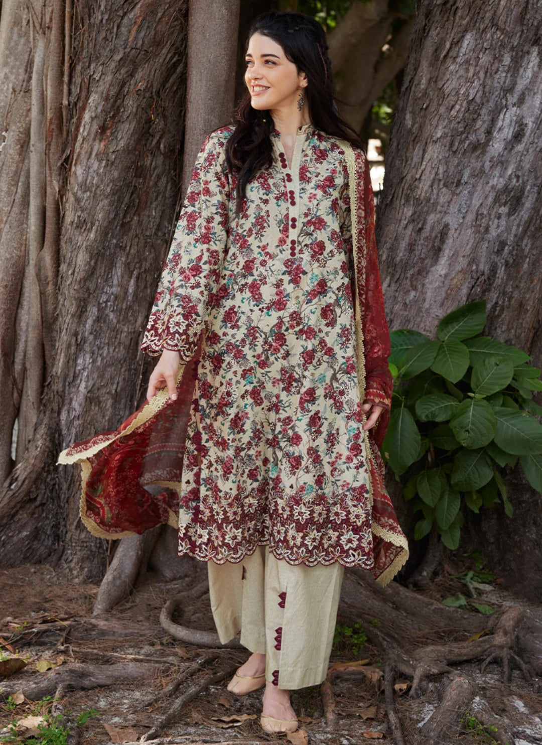 Tania | Image | Spring Printkari® Lawn Collection’23
