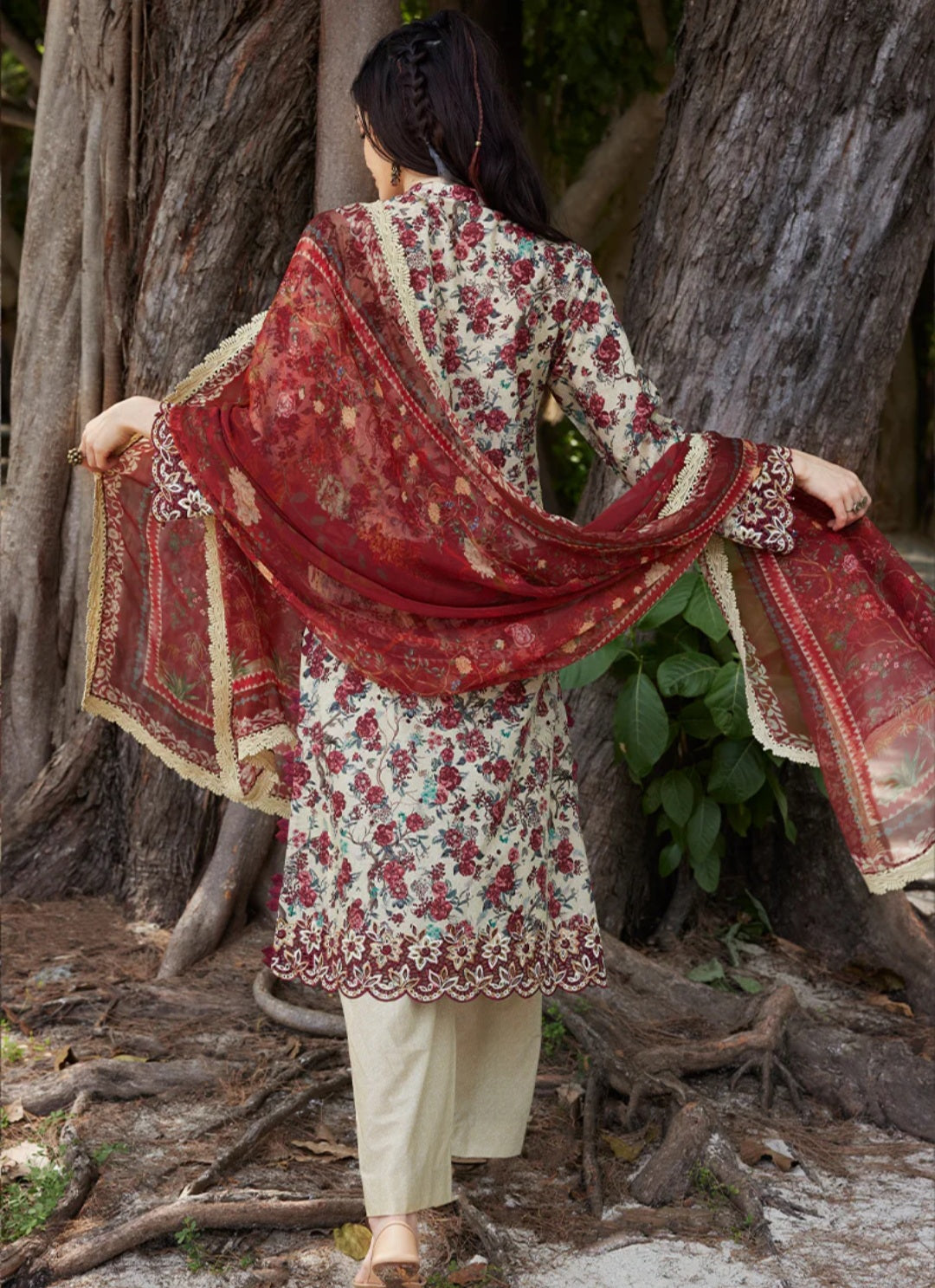Tania | Image | Spring Printkari® Lawn Collection’23