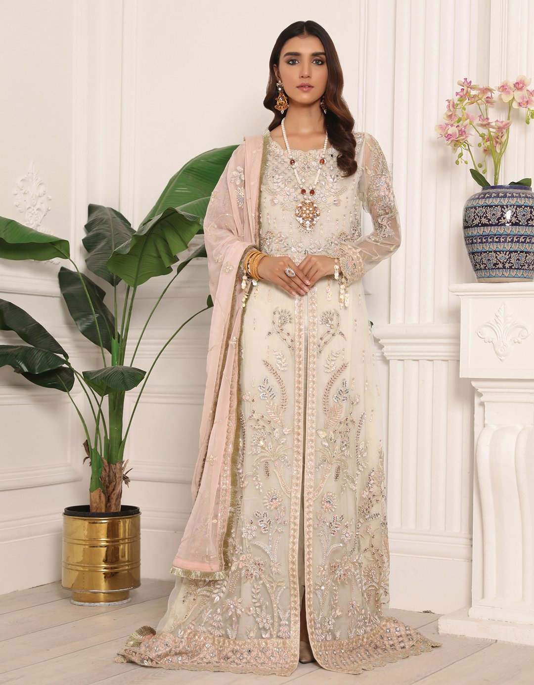 LR-02 | Emaan Adeel | Lamour Luxury Chiffon