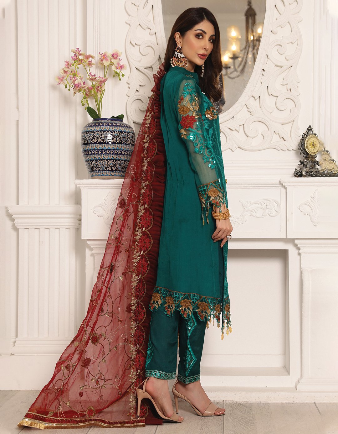 LR-03 | Emaan Adeel | Lamour Luxury Chiffon