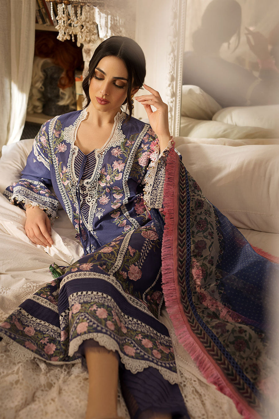 4A | Sobia Nazir | Luxury Lawn 2023
