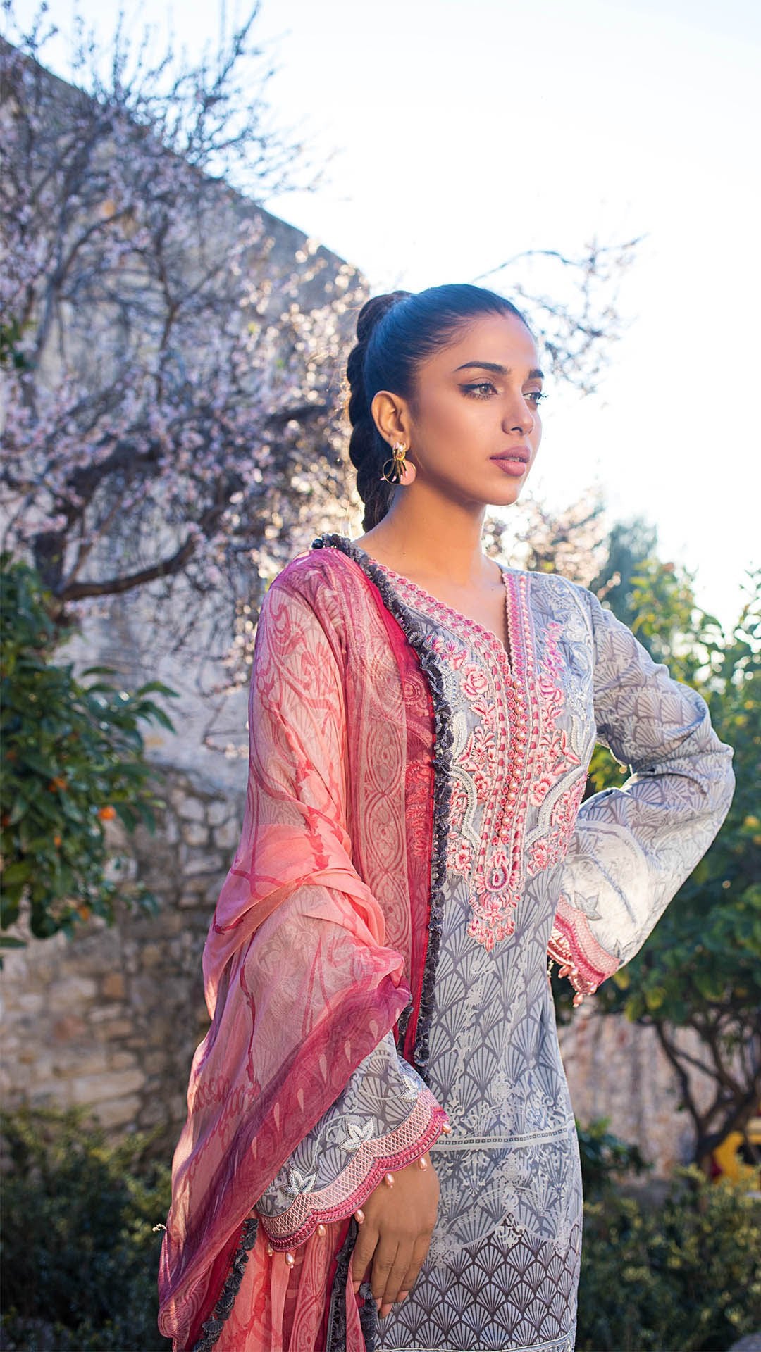 Summer Glory A  | Zainab Chottani  | Tahra Lawn 2021