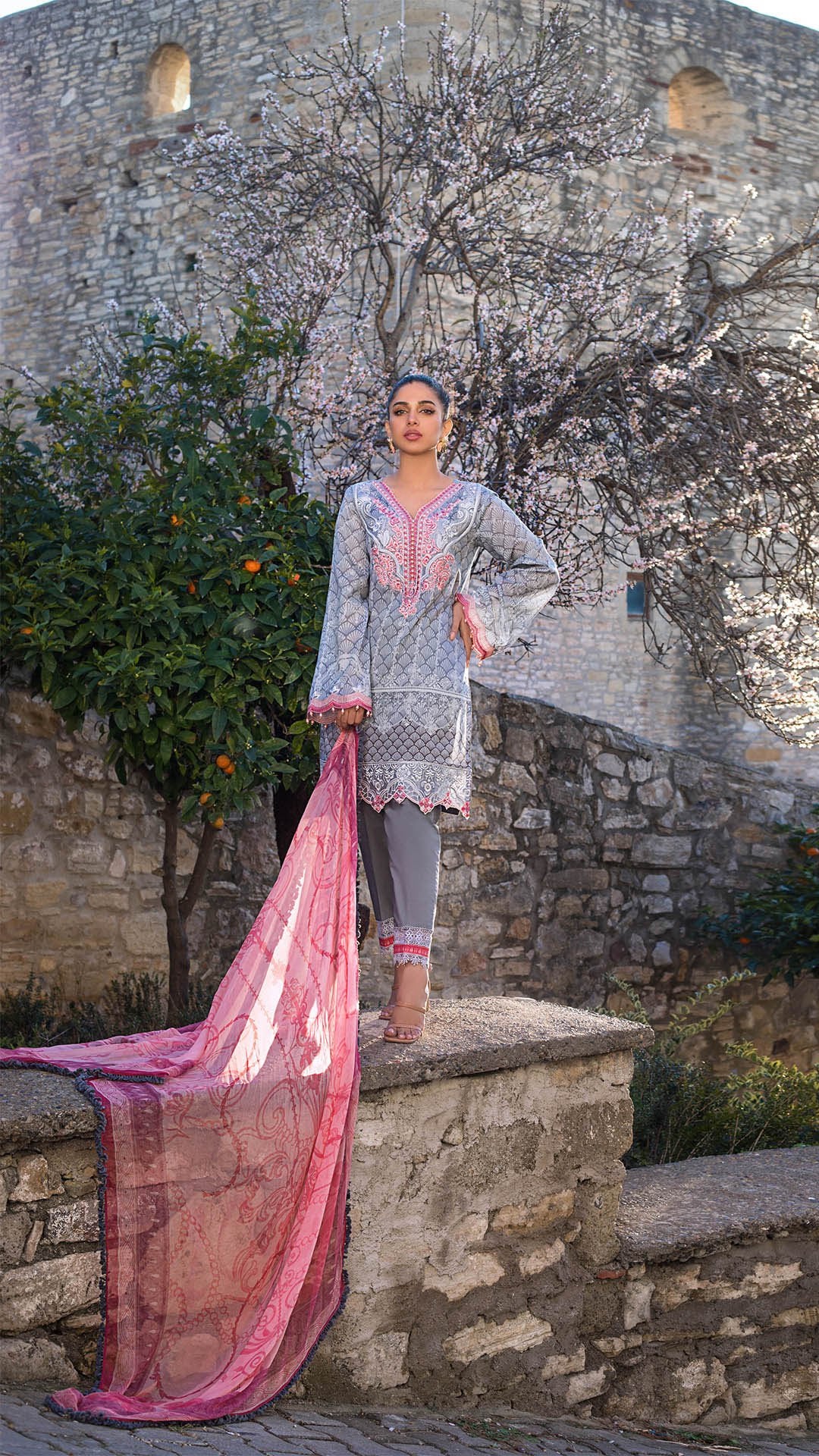Summer Glory A  | Zainab Chottani  | Tahra Lawn 2021