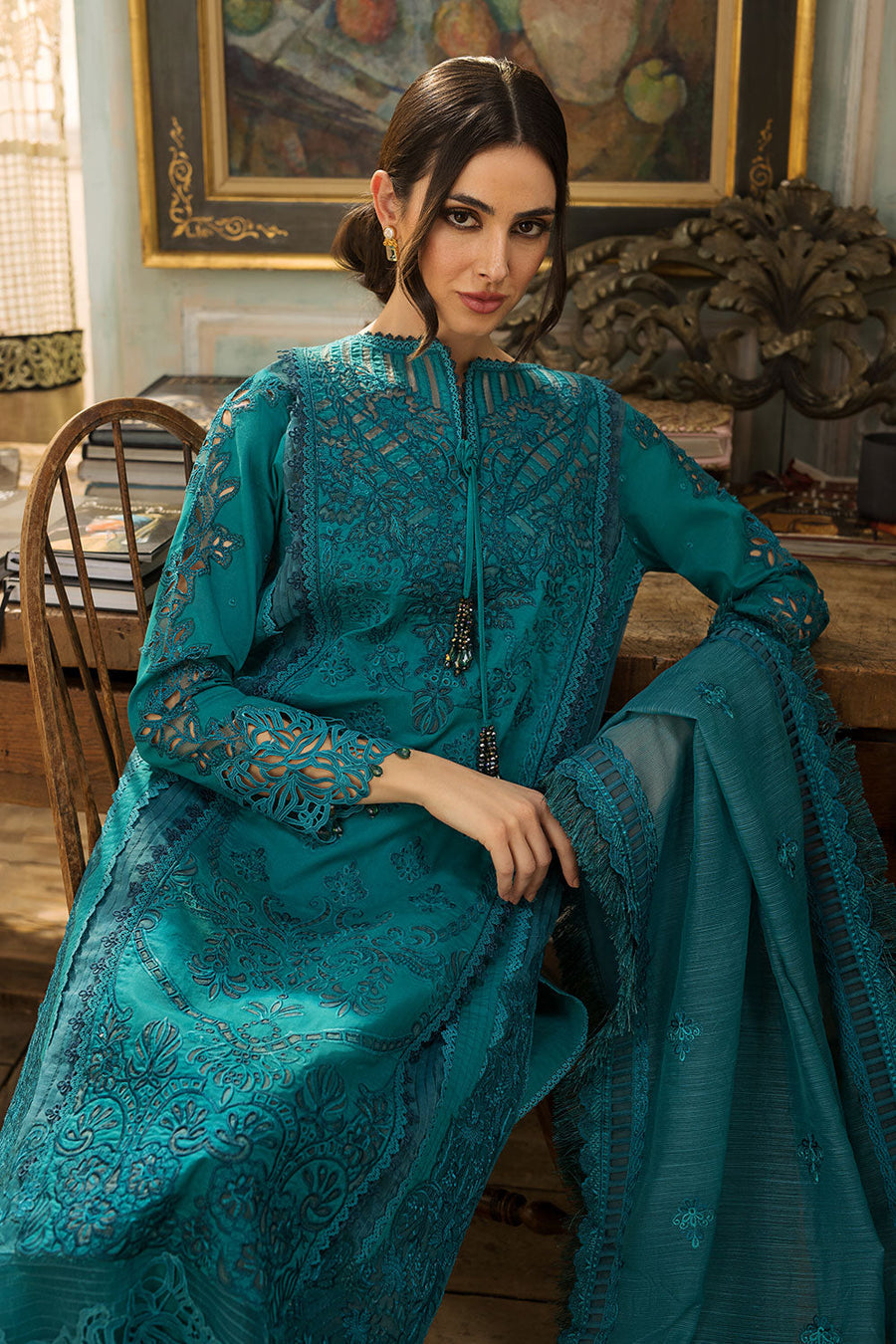 8B | Sobia Nazir | Luxury Lawn 2023