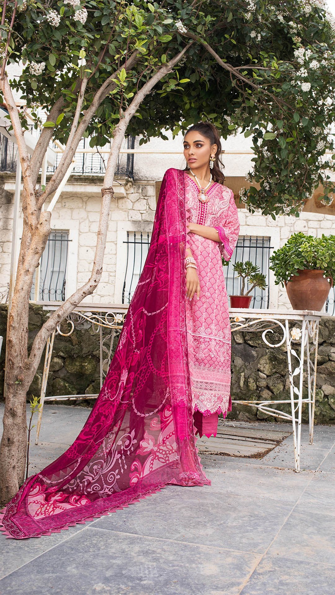 Summer Glory B  | Zainab Chottani  | Tahra Lawn 2021