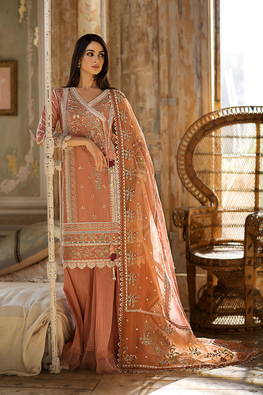 9A | Sobia Nazir | Luxury Lawn 2023
