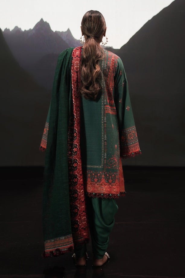 9B | Sana Safinaz | Mahay Winter Collection 2022