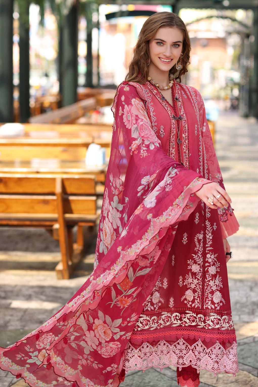 D8A | Noor | Luxe Printkari Lawn 2023