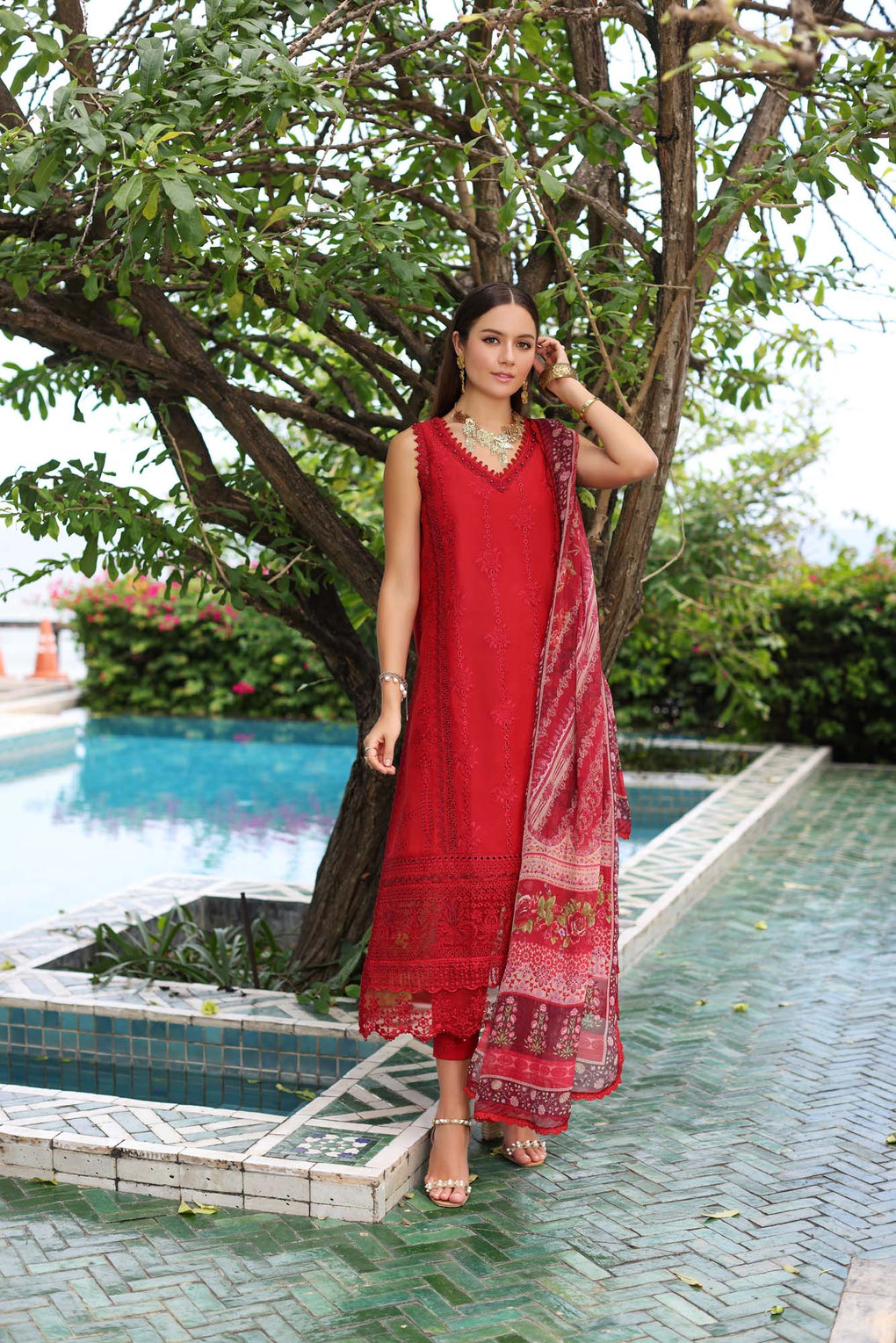 4B | Noor | Luxury Chikankari Lawn 2023