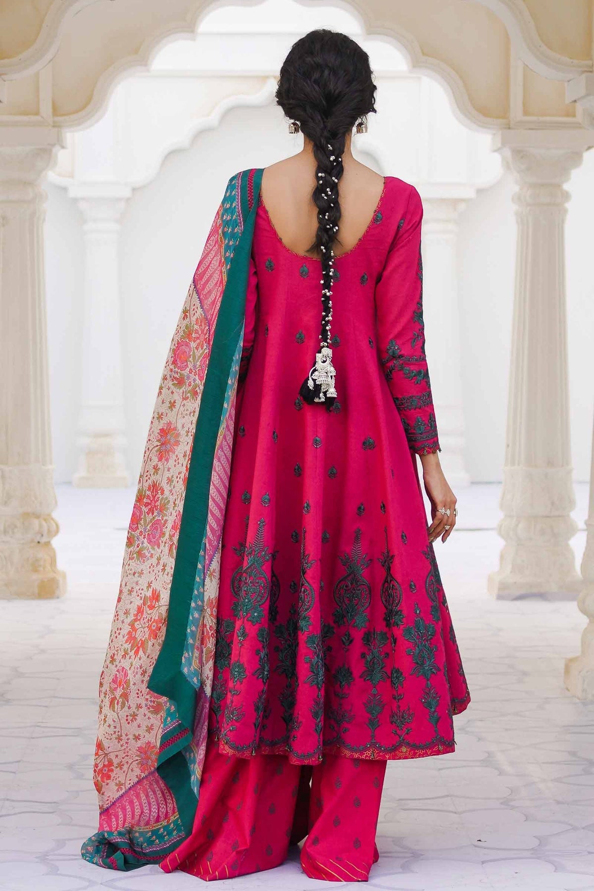 10B | Zara Shahjahan | Spring Summer Lawn 2023
