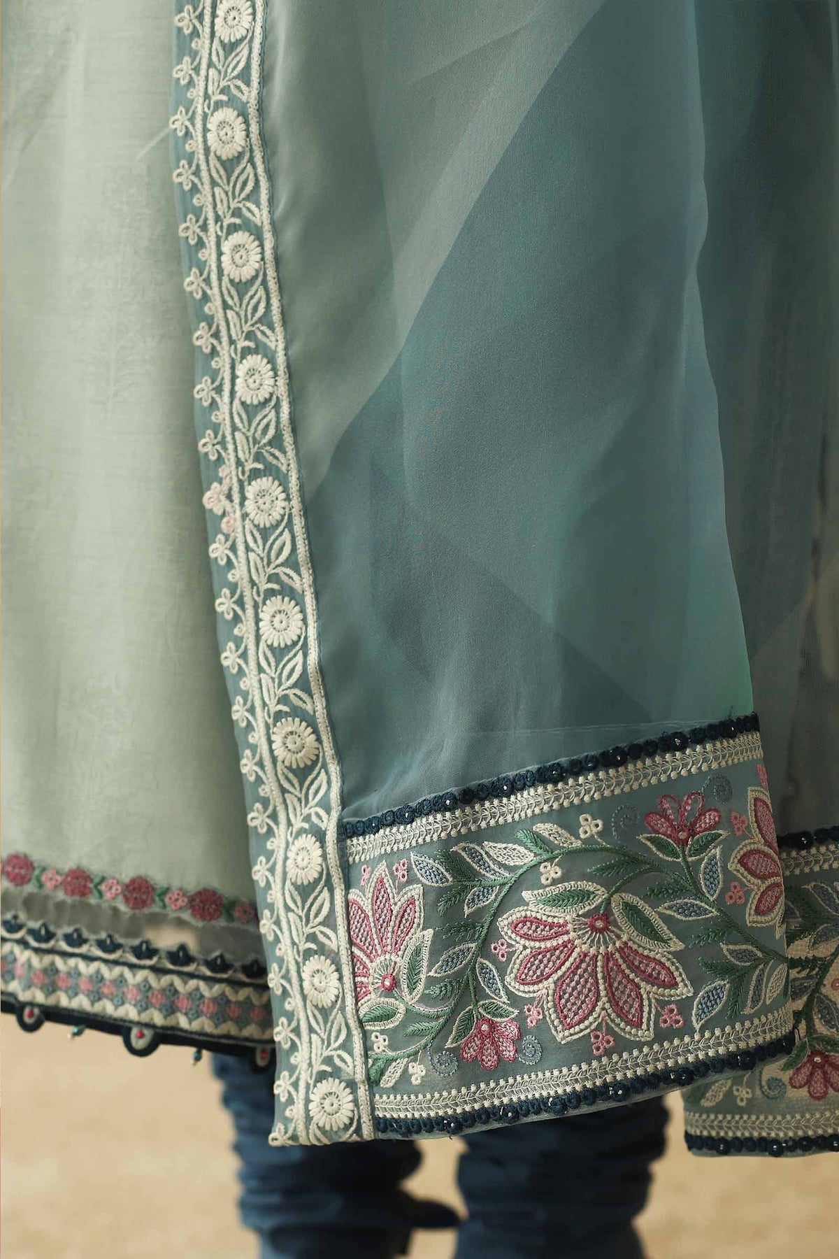 14B  | Zara Shahjahan | Spring Summer Lawn 2023