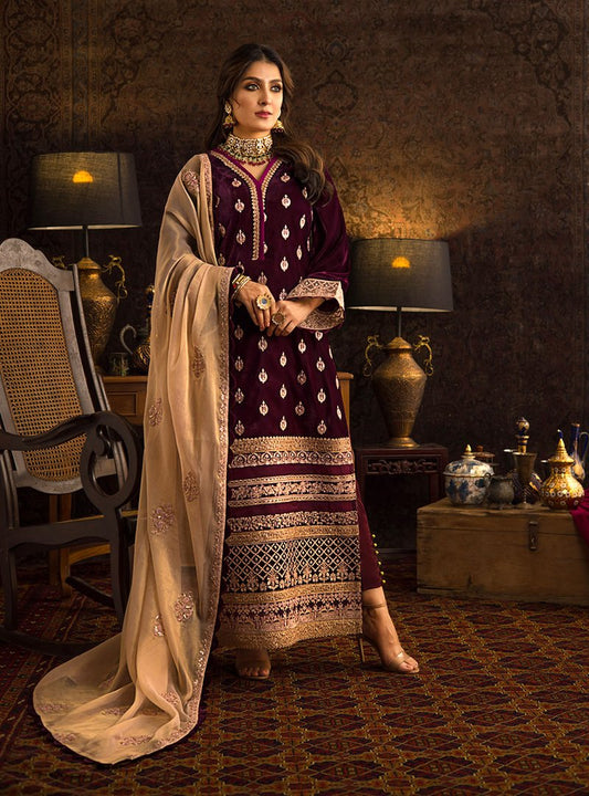 Dilara - 03 | Zainab Chottani | Luxury Velvet Unstitched Collection 2021
