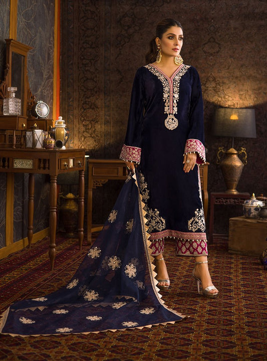 Pareesa - 05 | Zainab Chottani | Luxury Velvet Unstitched Collection 2021