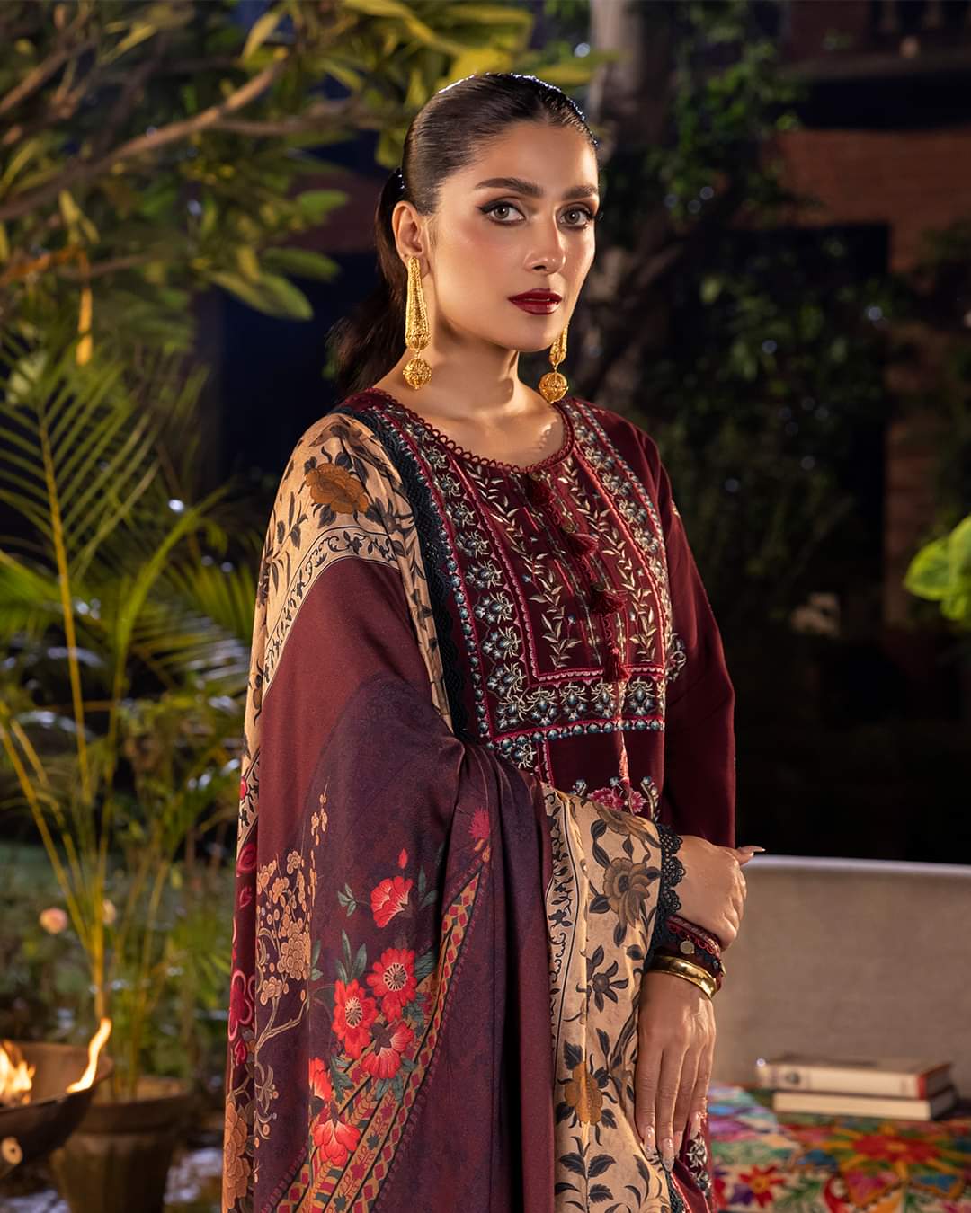 AJW-20 | Asim Jofa | Mawra & Ayeza Edit | Asra Winter Printed Shawl Collection 2022