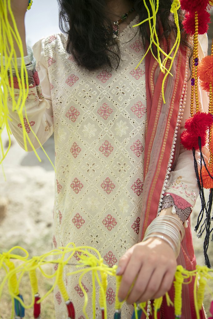 EE 06 | Qalamkar | Q line Lawn Collection'21