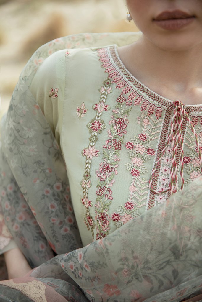 EE 04 | Qalamkar | Q line Lawn Collection'21