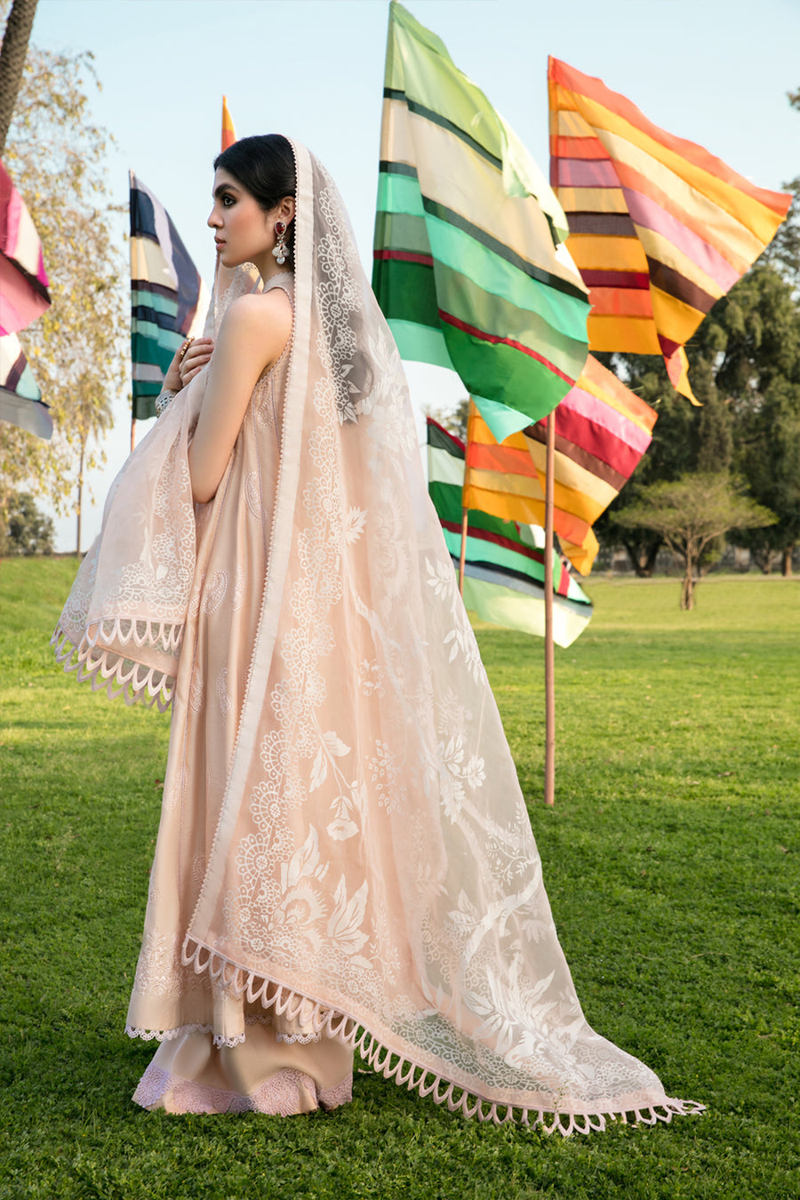Maina | Saira Rizwan × Ittehad | Luxury Lawn 2022