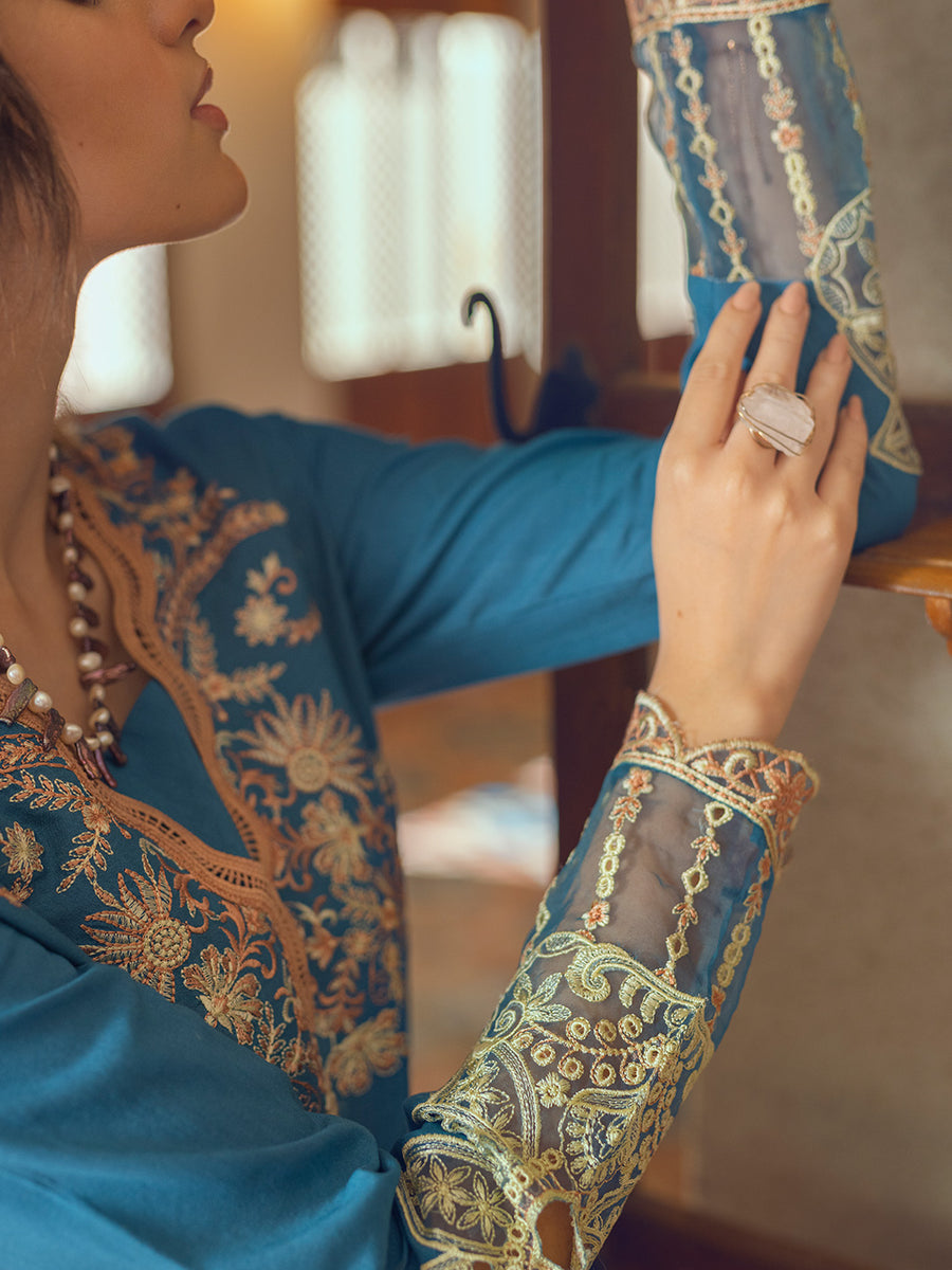 Kanwal | Roheenaz | Winter Collection 2022