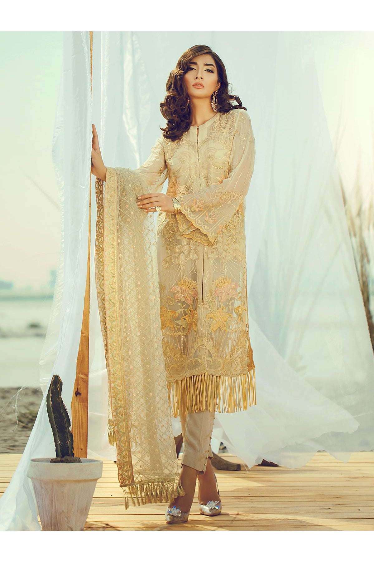 Lucent 03 (Rajbari - Luxia Formal Collection)