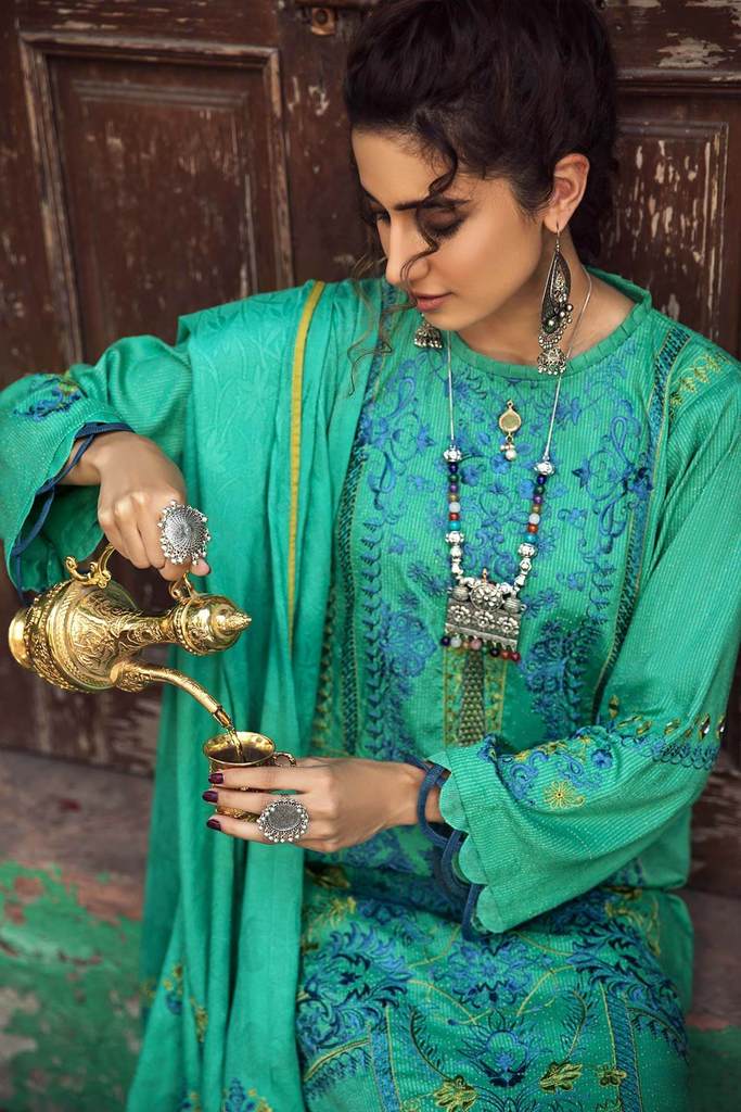 Watery Willow MSK 11 | Charizma | Signature | Masakali Fall'20 | Embroidered Premium Shawl Collection