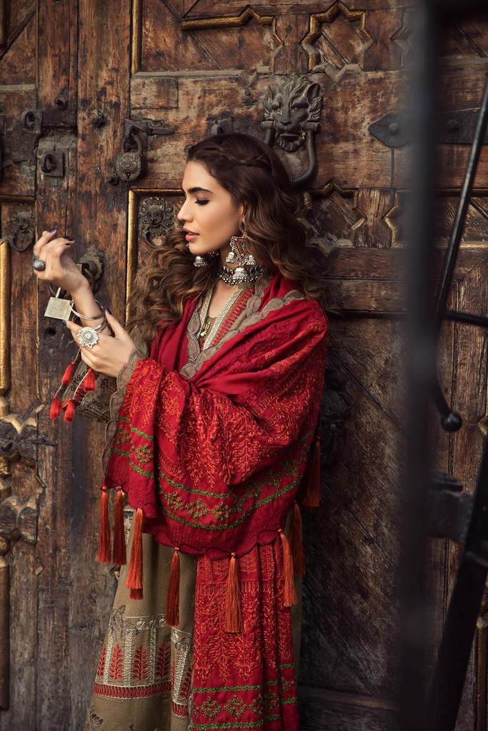 Gypsy Canvas MSK 12 | Charizma | Signature | Masakali Fall'20 | Embroidered Premium Shawl Collection