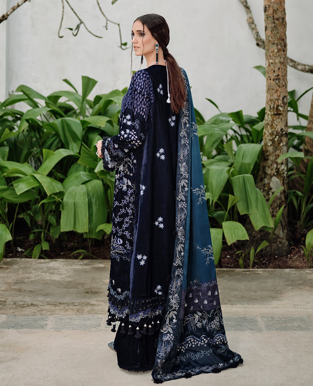 Kenali | Republic Womenswear | Danayah Winter Collection 2022