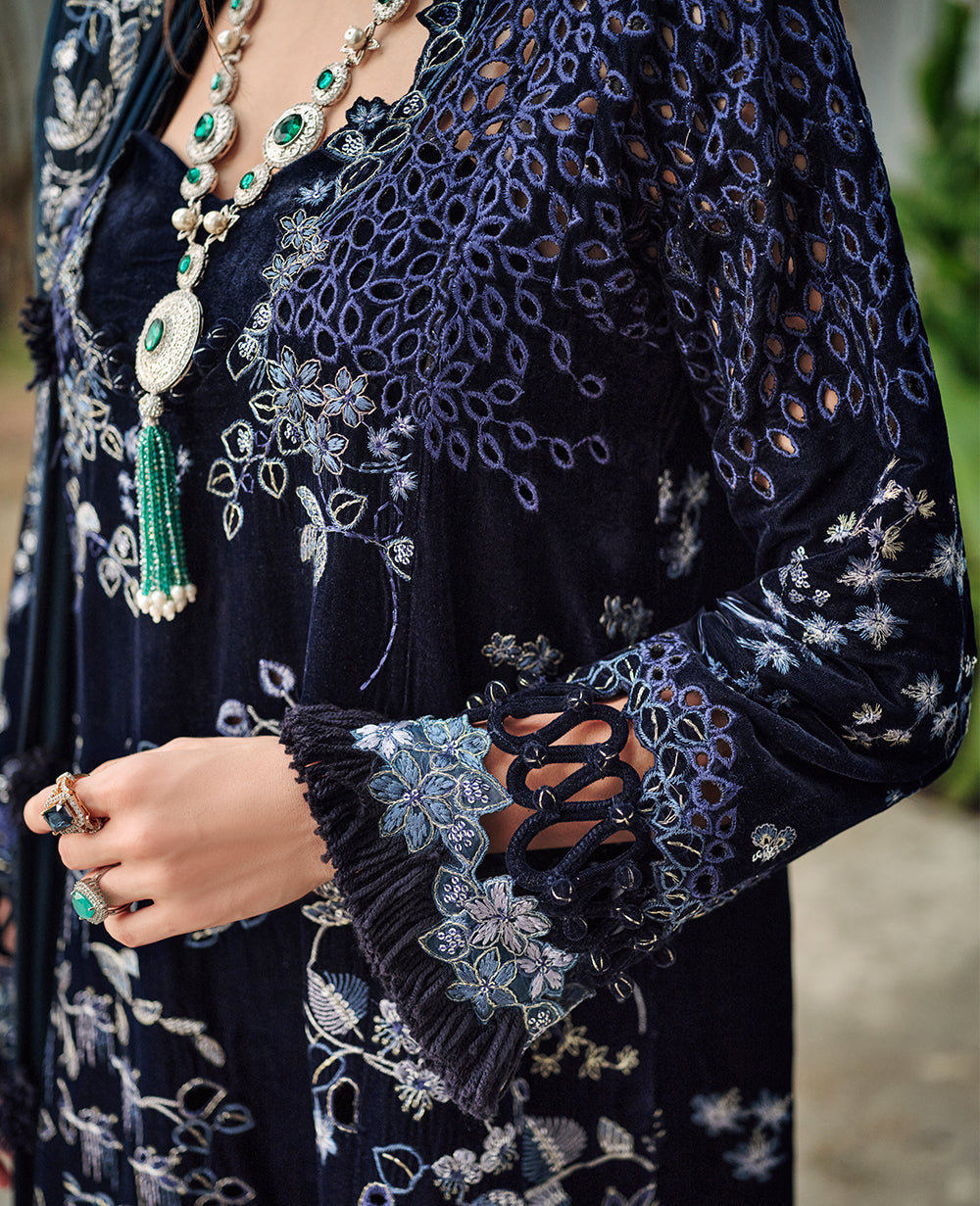 Kenali | Republic Womenswear | Danayah Winter Collection 2022